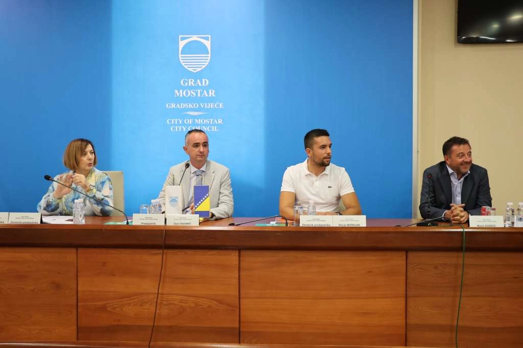 Gradsko vijeće Mostar: Nakon dvosatne rasprave nije usvojen dnevni red, sjednica nije održana